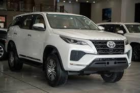 Toyota Fortuner 2.7 4x2 AT 2024