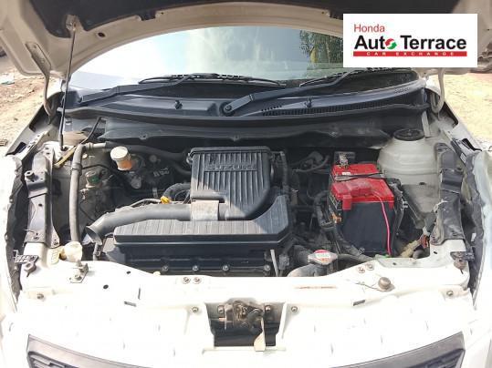 Maruti Suzuki Swift VXi 2015