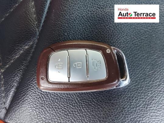 Hyundai Creta 1.6 SX+ Dual Tone Petrol 2016