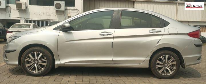 Honda City V MT AVN 2018