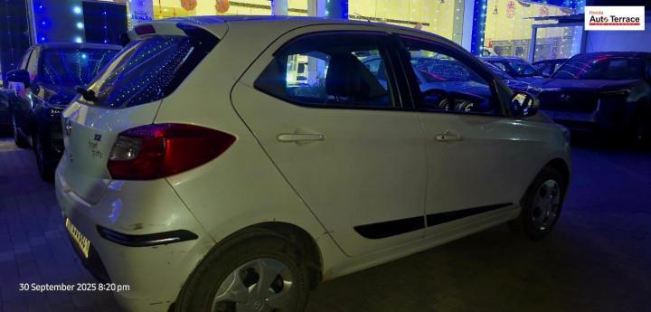 Tata Tiago Revotron XZ 2017