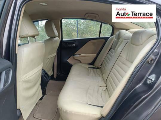 Honda City V i-DTEC 2014