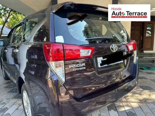 Toyota Innova Crysta 2.4 ZX 7 STR 2018