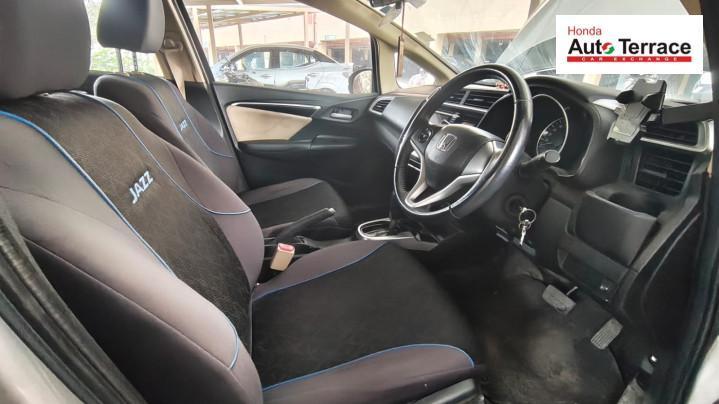 Honda Jazz V CVT i-VTEC 2015