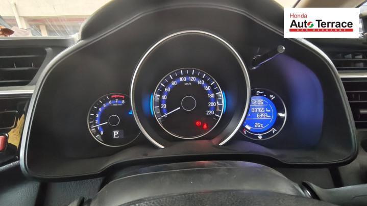 Honda Jazz V CVT i-VTEC 2015