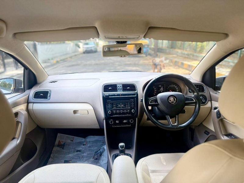 Skoda Rapid 1.5 TDI STYLE MT 2016