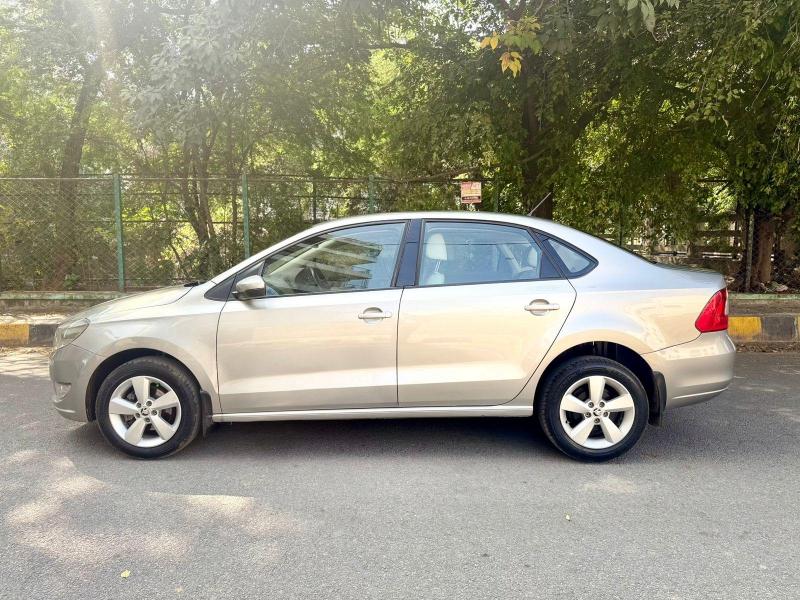 Skoda Rapid 1.5 TDI STYLE MT 2016