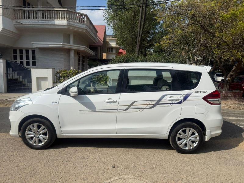 Maruti Suzuki Ertiga ZDi + SHVS 2016