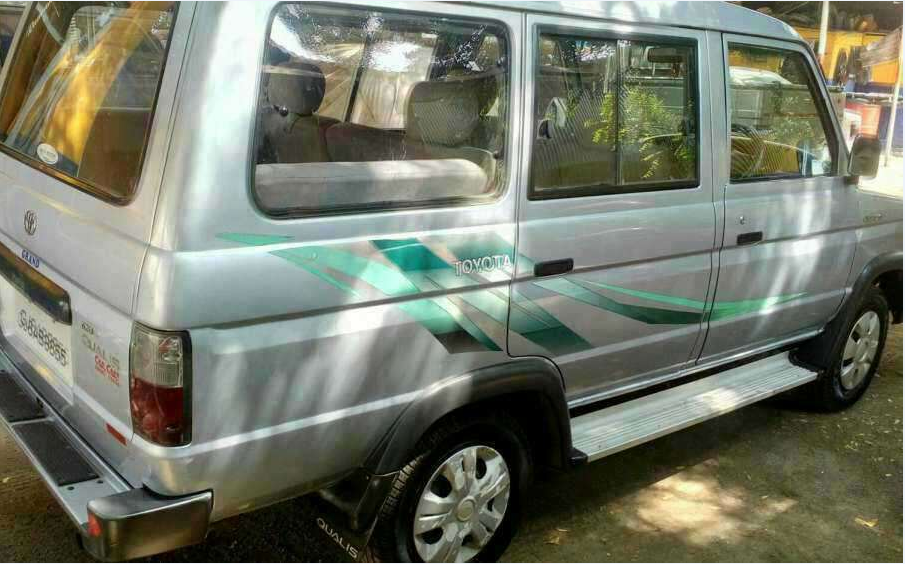 Toyota Qualis FS B1 2001