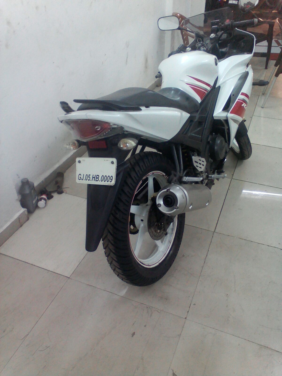 Yamaha YZF-R15 150cc 2011