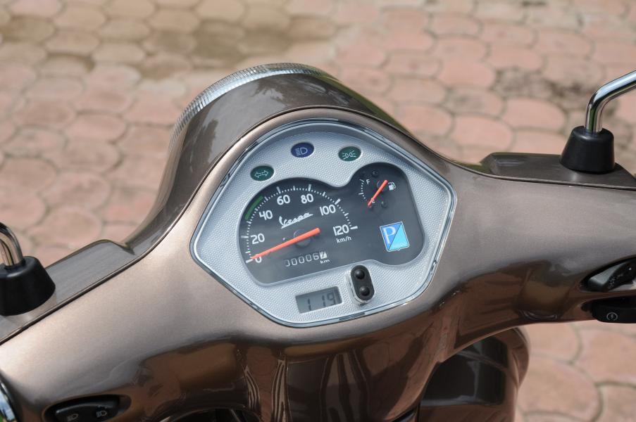 Piaggio Vespa Elegante 150cc FI 2022