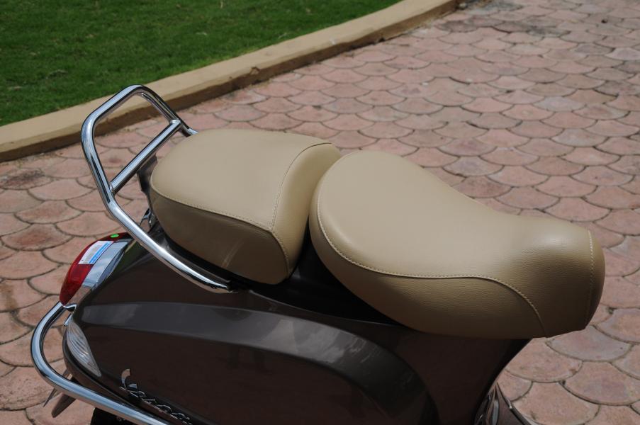 Piaggio Vespa Elegante 150cc FI 2022