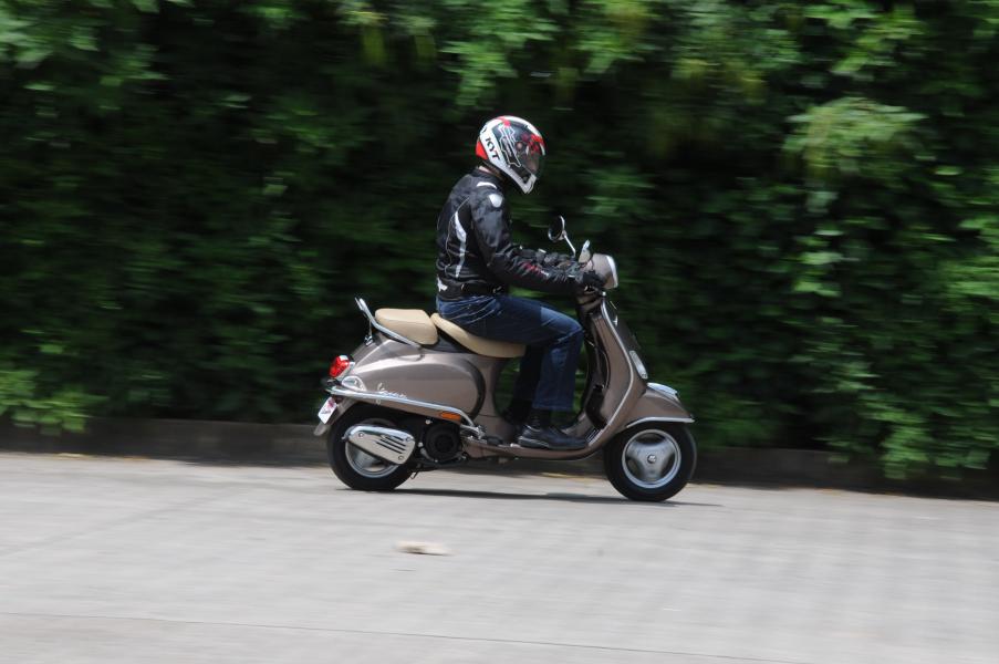 Piaggio Vespa Elegante 150cc FI 2022
