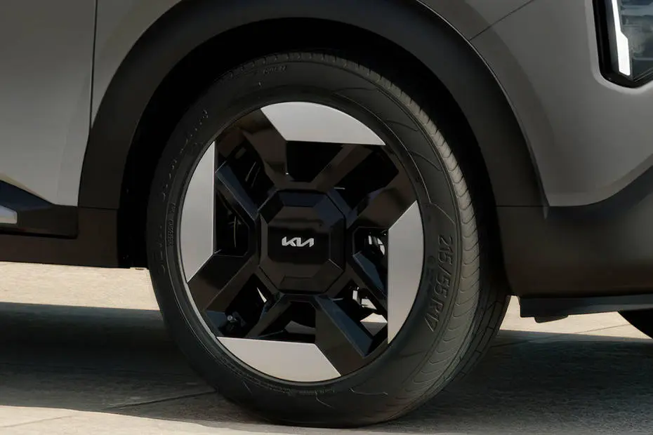 car-img
