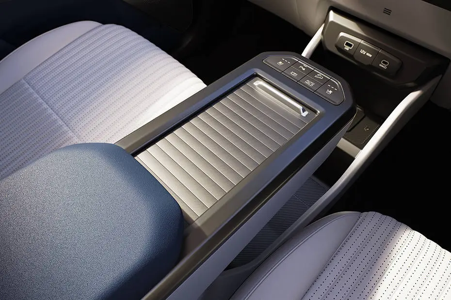 car-img