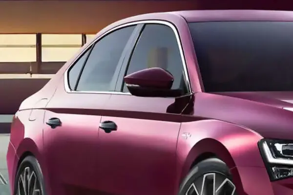 car-img