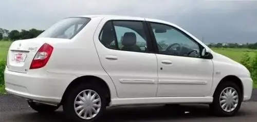 car-img