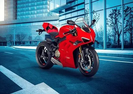 Panigale V4