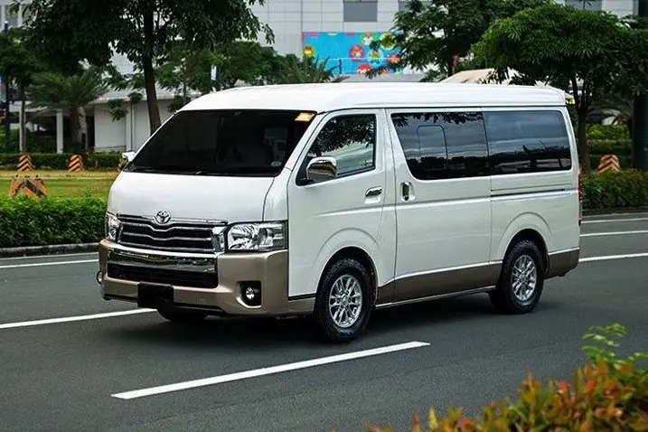 toyota commuter