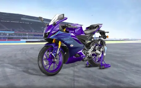YZF-R15 V4
