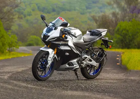 yamaha r15m