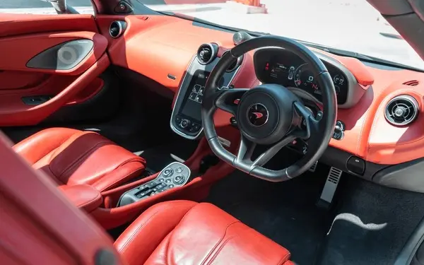 570GT