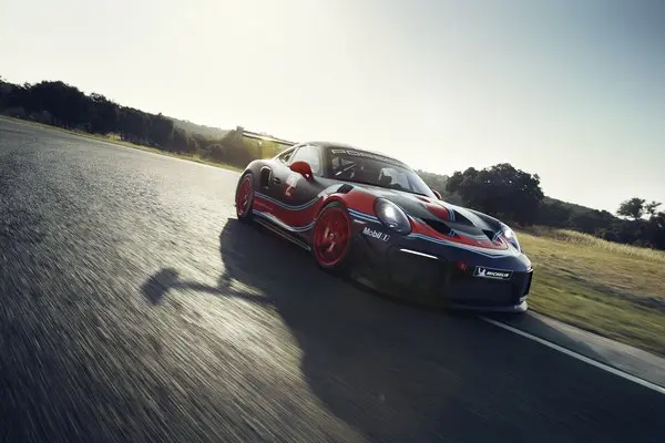 2020 Porsche 911 GT2 RS Clubsport 1