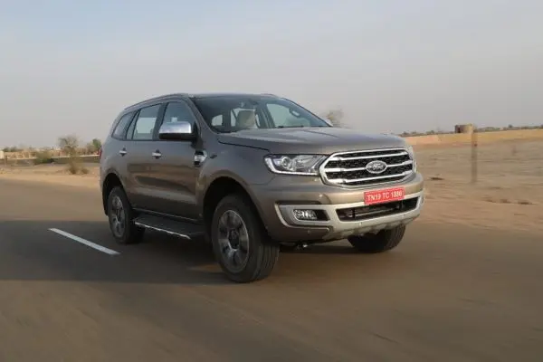 2019_Ford_Endeavour_2