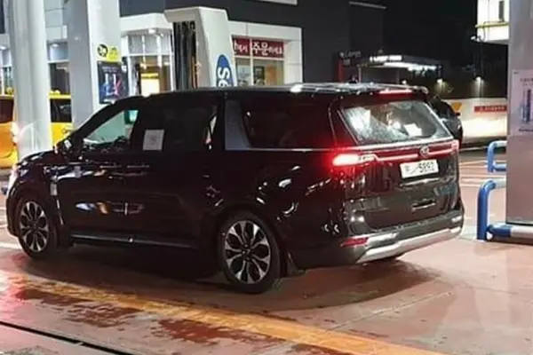 2021 Kia Carnival Interior