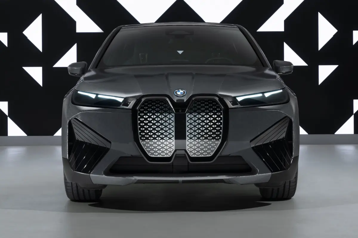 BMW iX