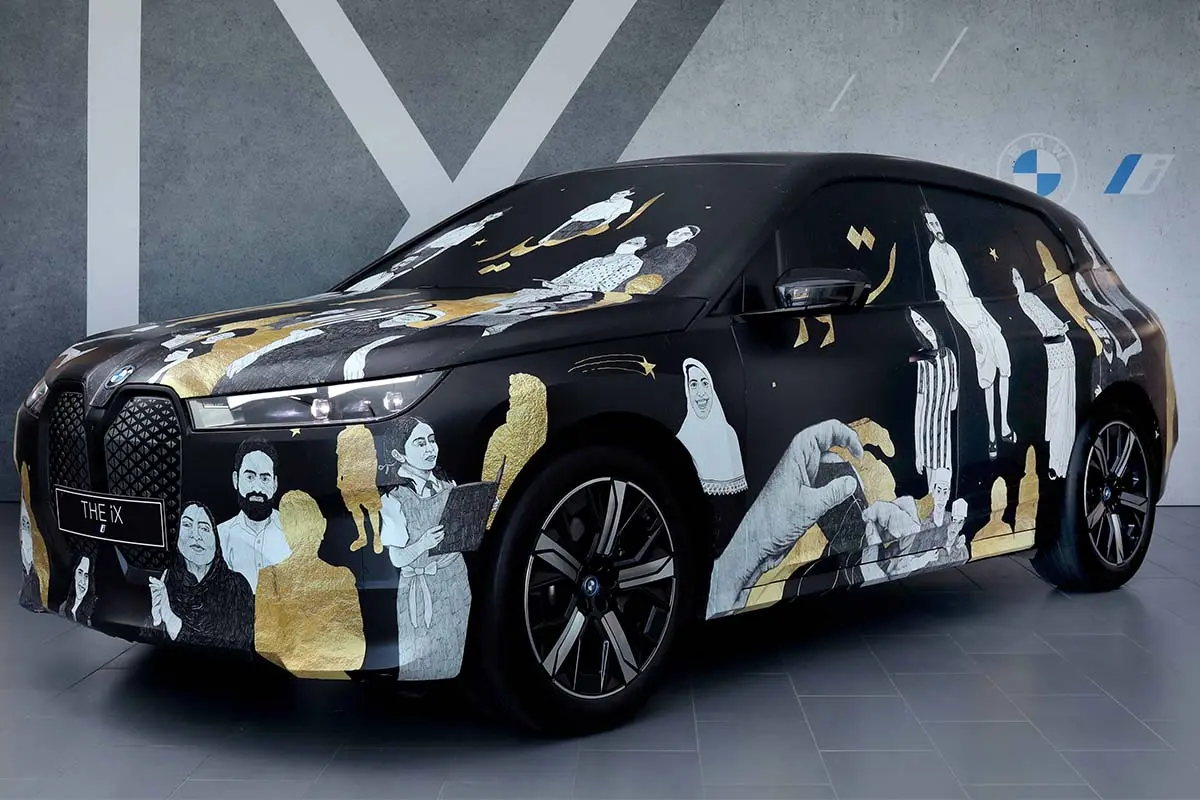 BMW iX 