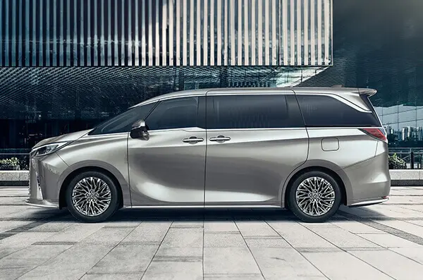 Lexus LM 350h
