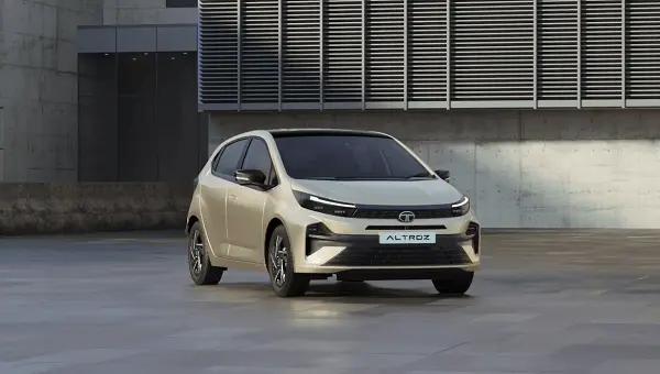 2025 Tata Altroz Facelift