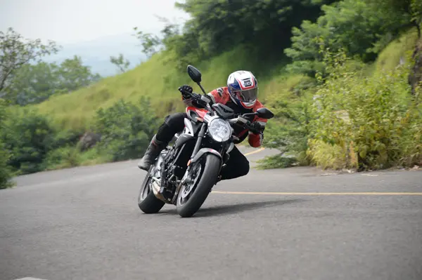 MV Agusta Brutale 800.