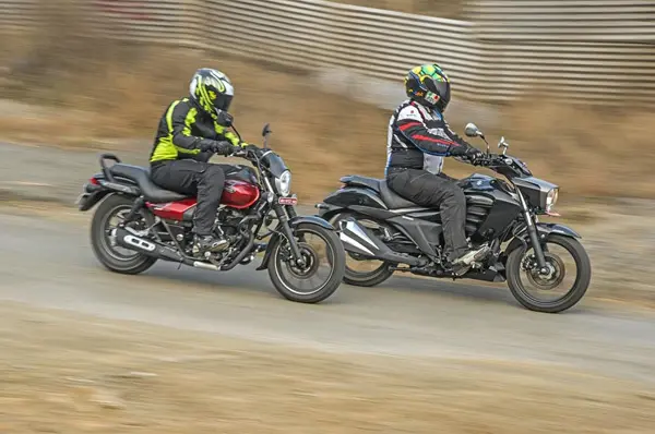 The Intruder has a better riding position.