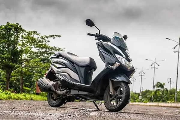 Suzuki_Burgman_4