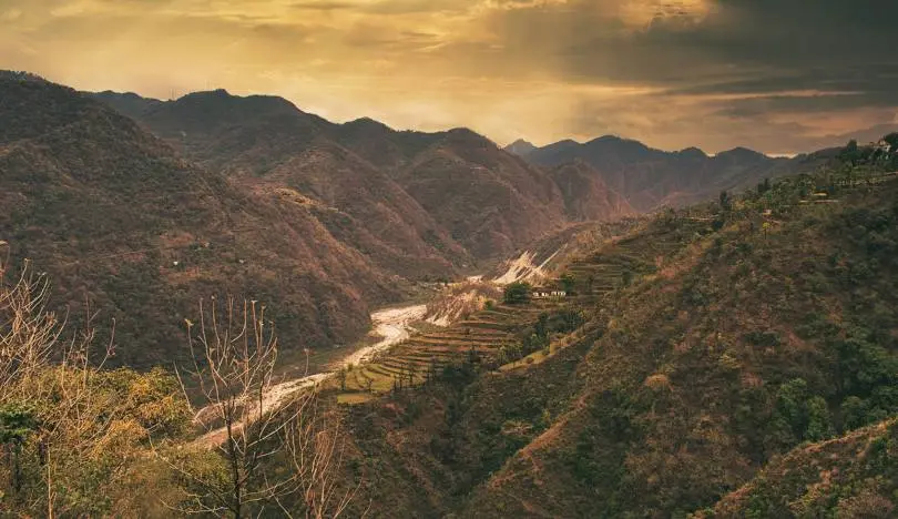 Dehradun (49 km | approx. 1.5 hours)