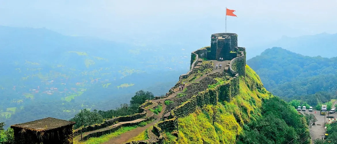 Pratapgad Fort (21 km | Approx. 40 mins)