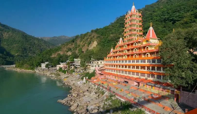 Mussoorie (74 km | approx. 2.5 hours)