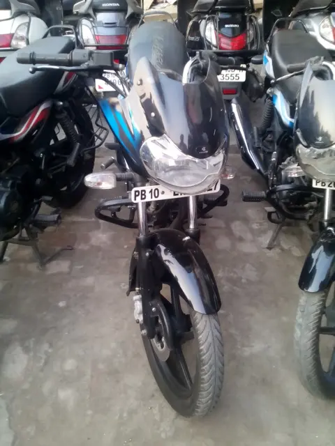 Bajaj Discover 125ST 2013