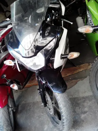 Honda CBR 150R 150cc 2012