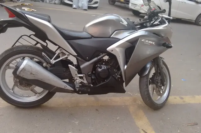 Honda CBR 250R 2012
