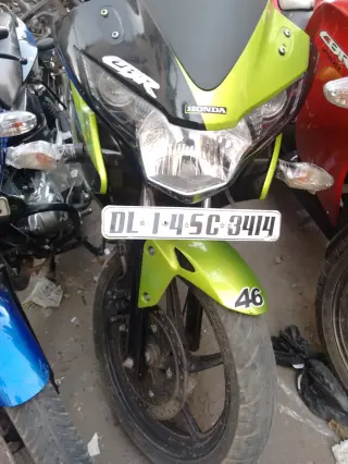 Honda CBR 150R 150cc 2013