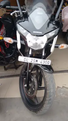 Honda CBR 150R 150cc 2014