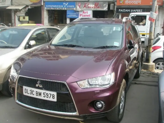 Mitsubishi Outlander 2.4 Chrome Ltd 2010