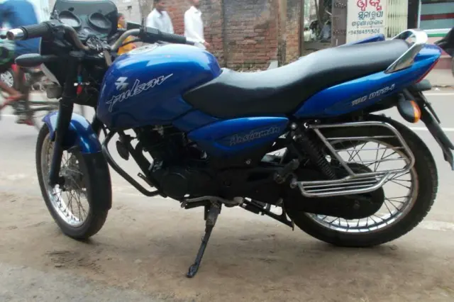 Bajaj Pulsar 150cc 2004