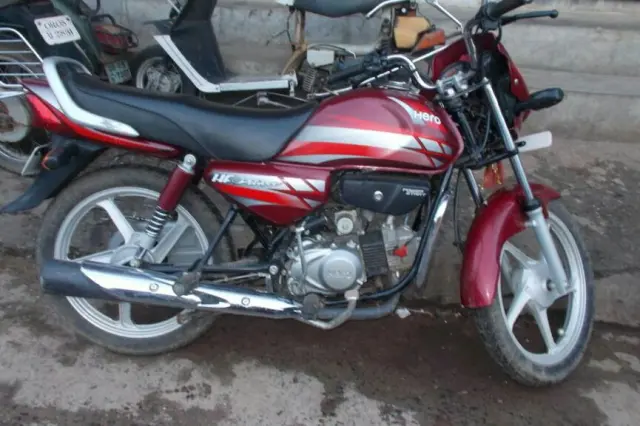 Hero CD Deluxe 100cc 2012