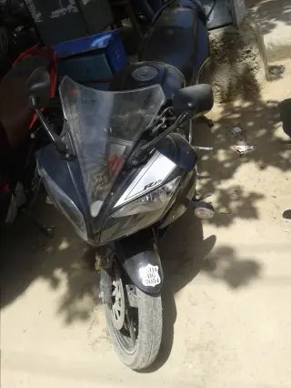 Yamaha YZF-R15 150cc 2011