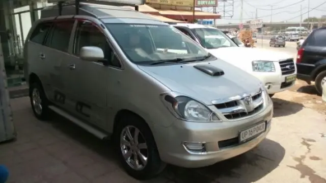 Toyota Innova 2.5 G4 7 STR 2006
