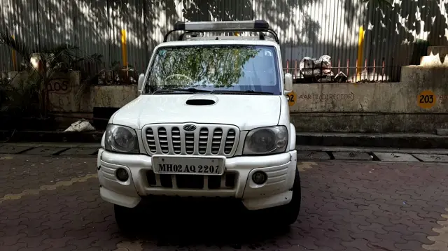 Mahindra Scorpio SLX 2006